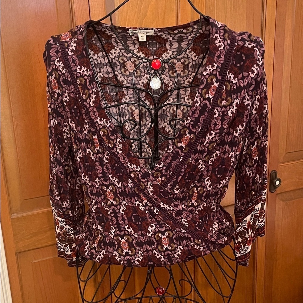 💐💐💐3 for 12$💐💐💐Floral Wrap Top - Purple and Red-Medium